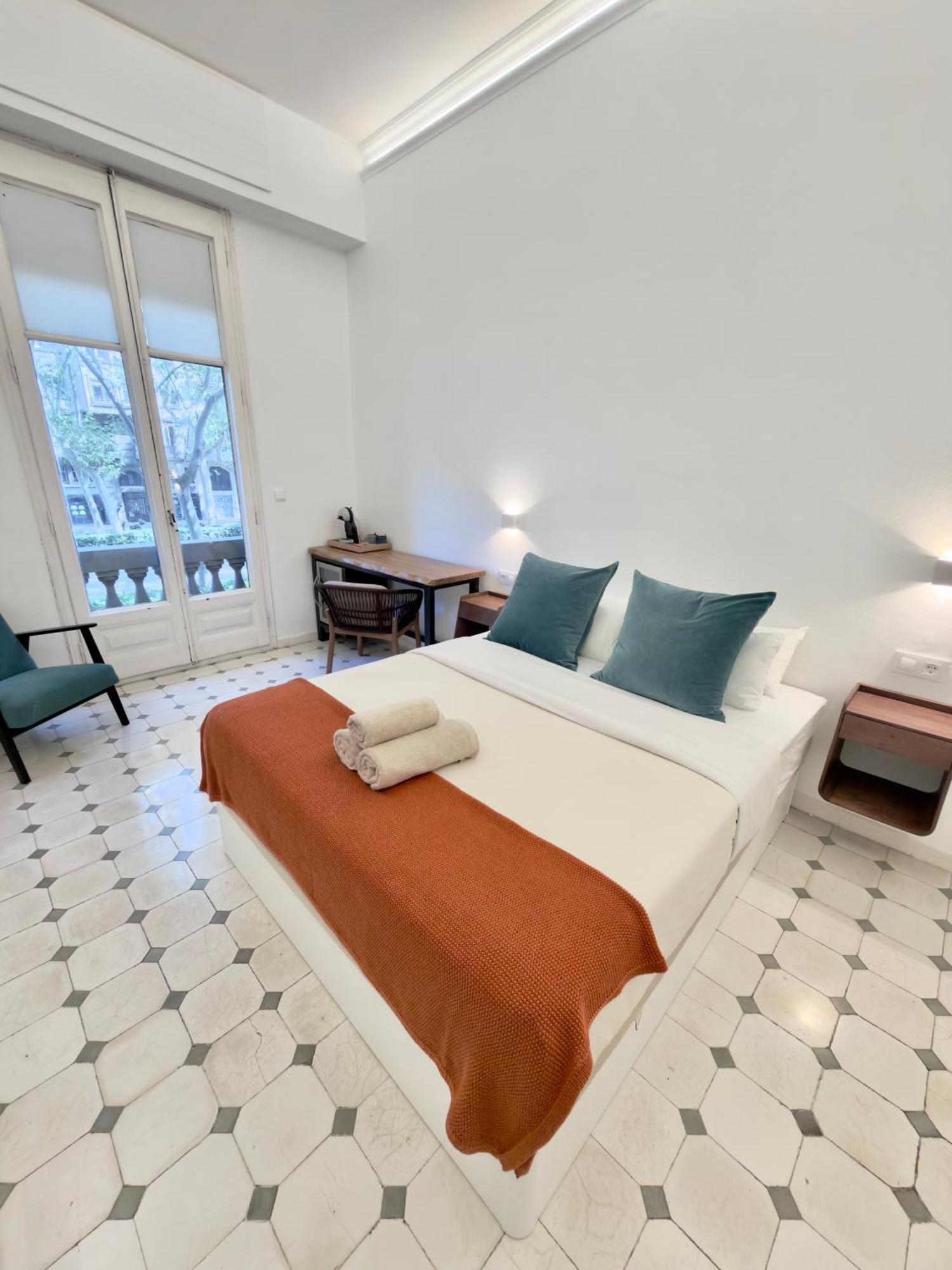 Double Room Private Bathroom